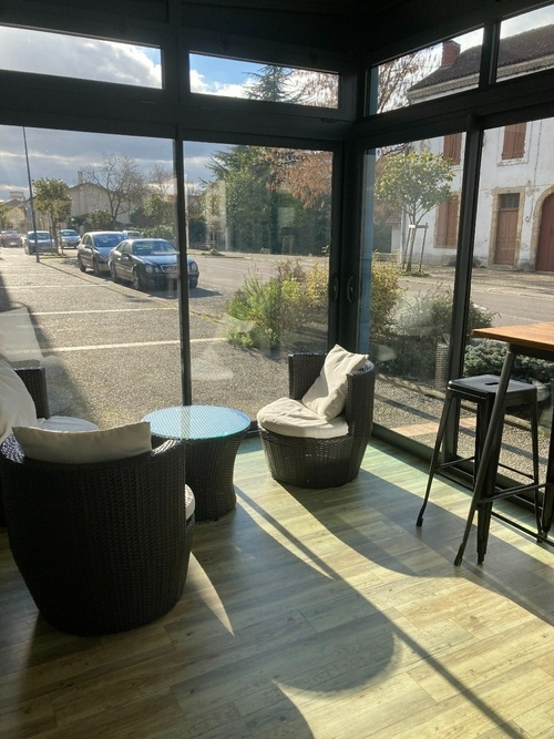 Patio de votre restaurant dans le Gers